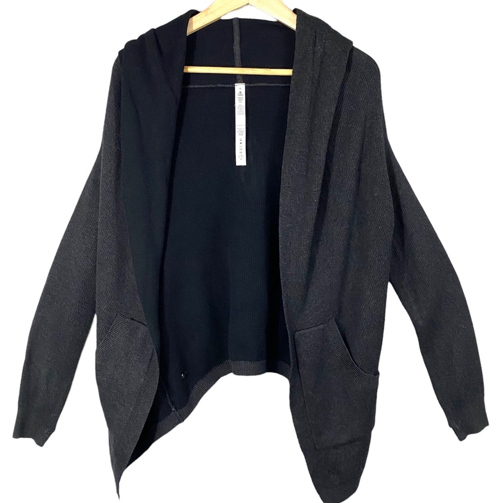 Lululemon Reversible Cabin Yogi Wrap Size 6 Heathered Black/Black Hooded